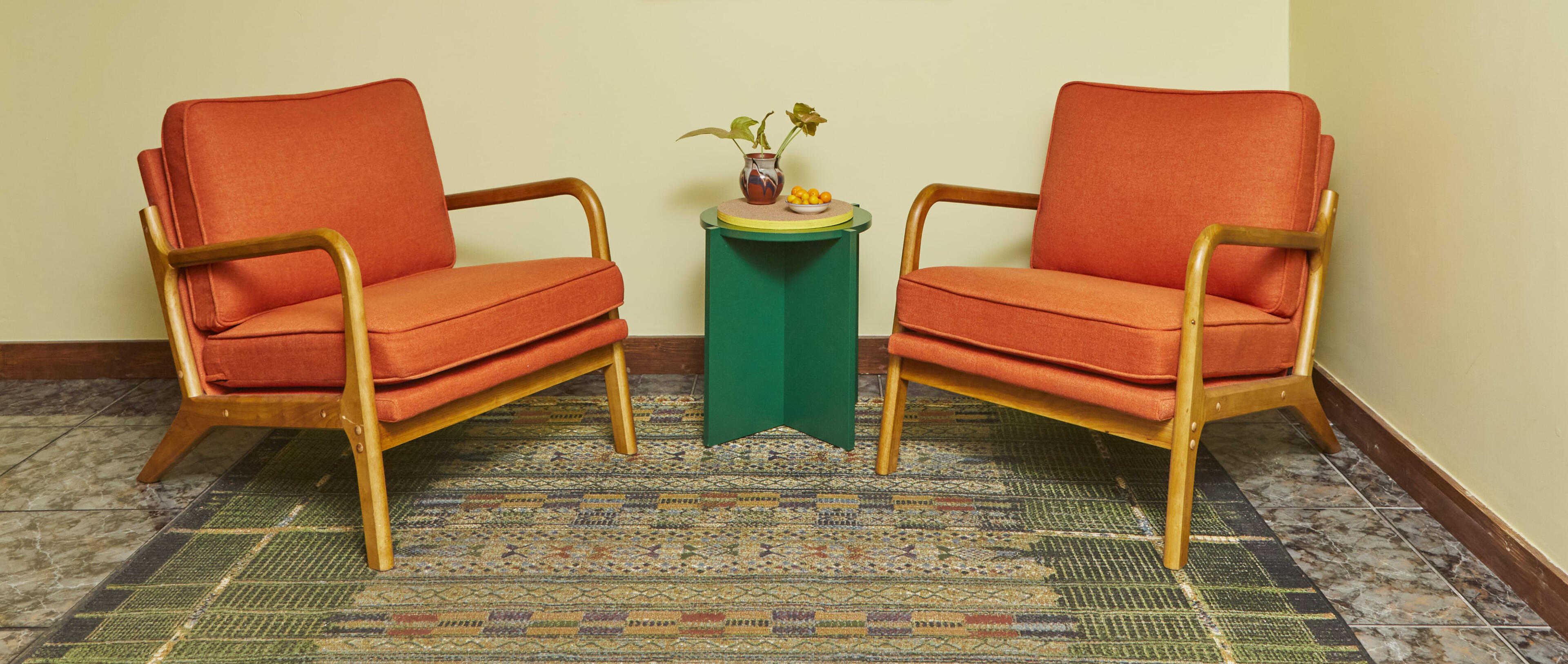 Color blocking + cost-effective materials created this bright, energetic workspace for Farm Fresh to You, an organic produce delivery company.